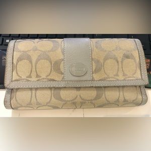 Coach wallet